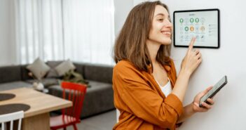 Smart Homes als Standard: Verbraucher setzen vermehrt auf KI-Lösungen (Foto: AdobeStock - 308789629 rh2010)