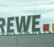 Die Rewe Group betreibt über 15.000 Märkte in Europa und setzt auf Nachhaltigkeit und Innovation (Foto: AdobeStock 592782226-Annabell Gsödl)