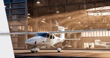 Smartflyer und FlyOnE vereinbaren Partnerschaft für (Foto: Smartflyer)