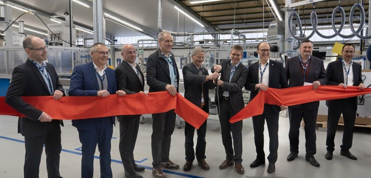 AKG Gruppe und Consolar starten industrielle Fertigung von SOLINK (Foto: Pühl/AKG)